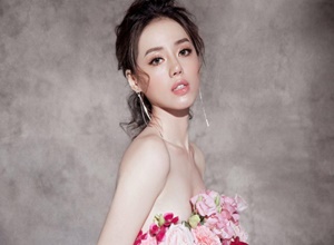 Nhan sắc hút hồn, nàng hot girl đình đám khiến "vạn người mê"